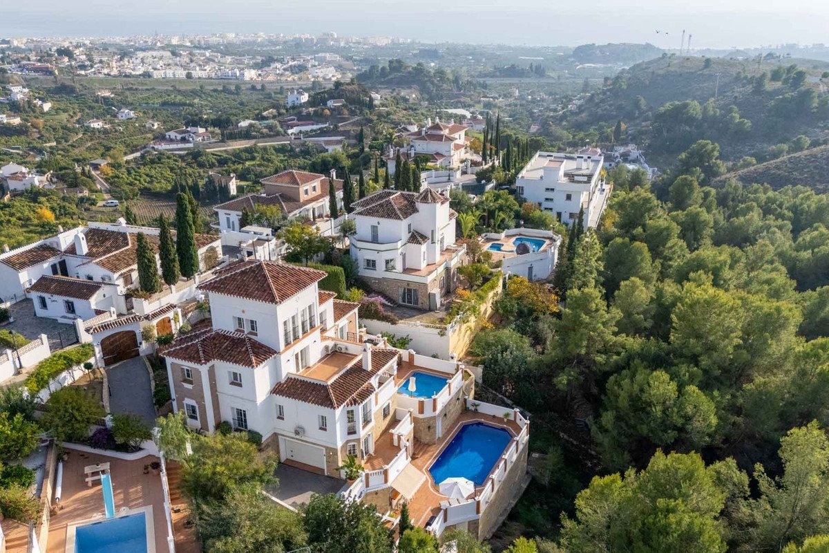 5 Bed Detached Villa in Frigiliana