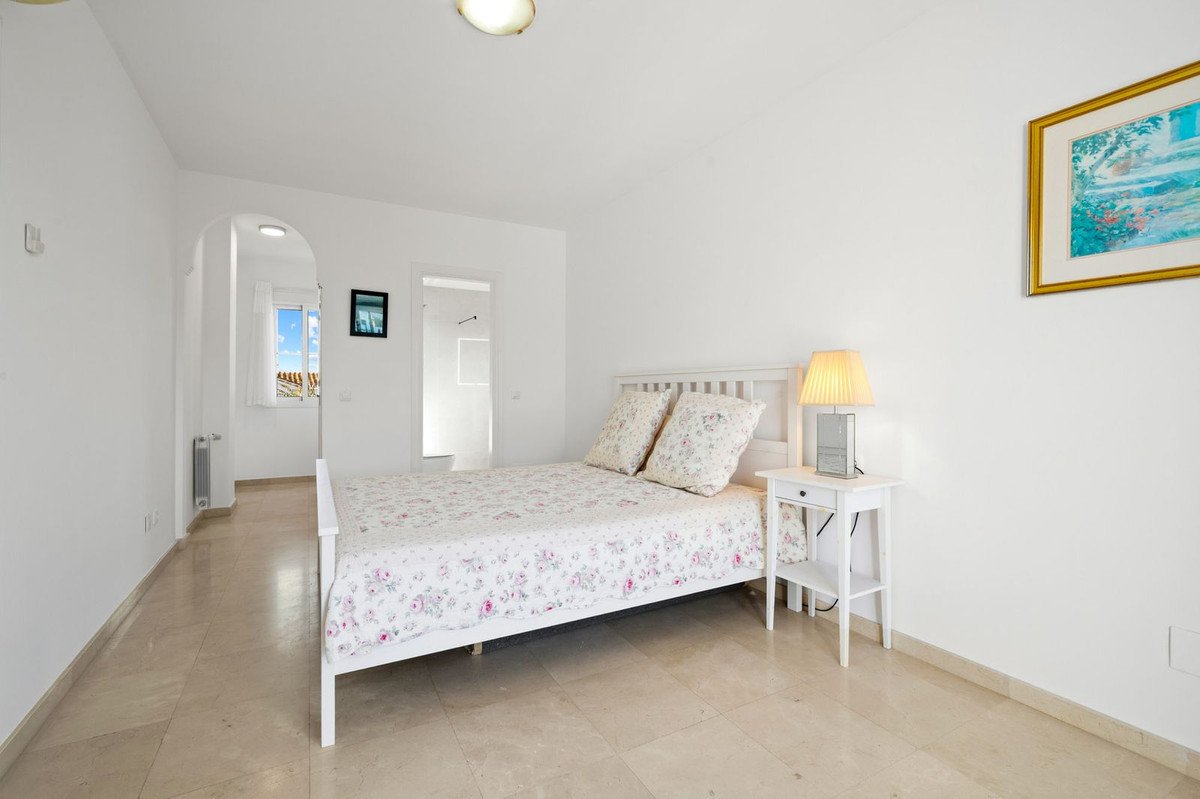 5 Bed Detached Villa in Frigiliana