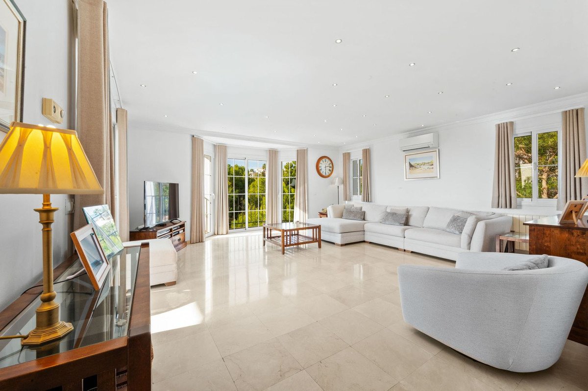 5 Bed Detached Villa in Frigiliana