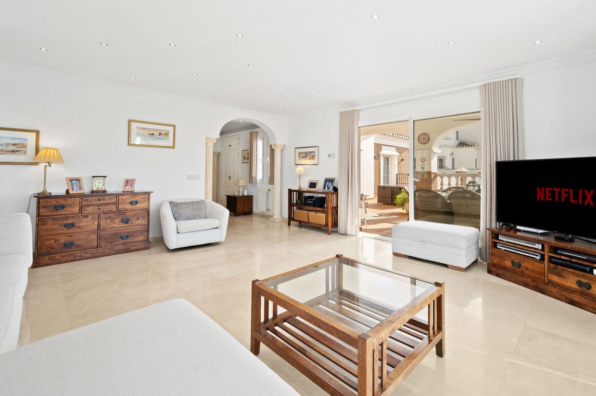 5 Bed Detached Villa in Frigiliana
