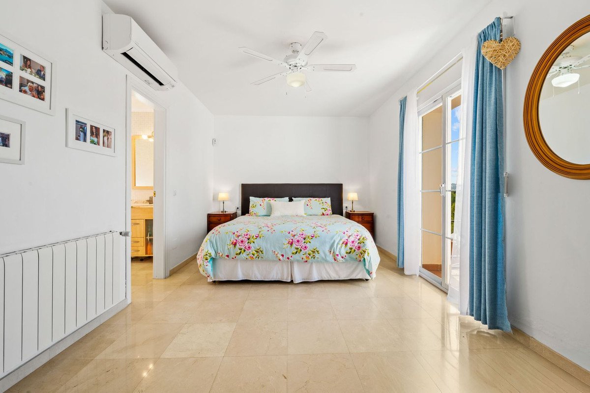 5 Bed Detached Villa in Frigiliana
