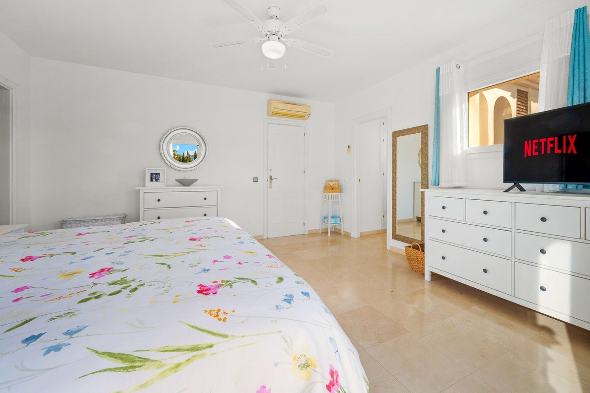 5 Bed Detached Villa in Frigiliana