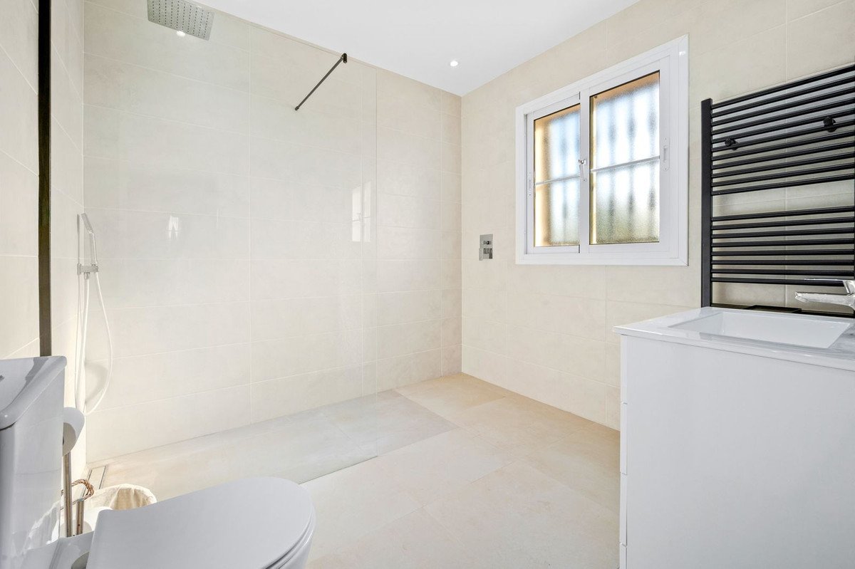 5 Bed Detached Villa in Frigiliana