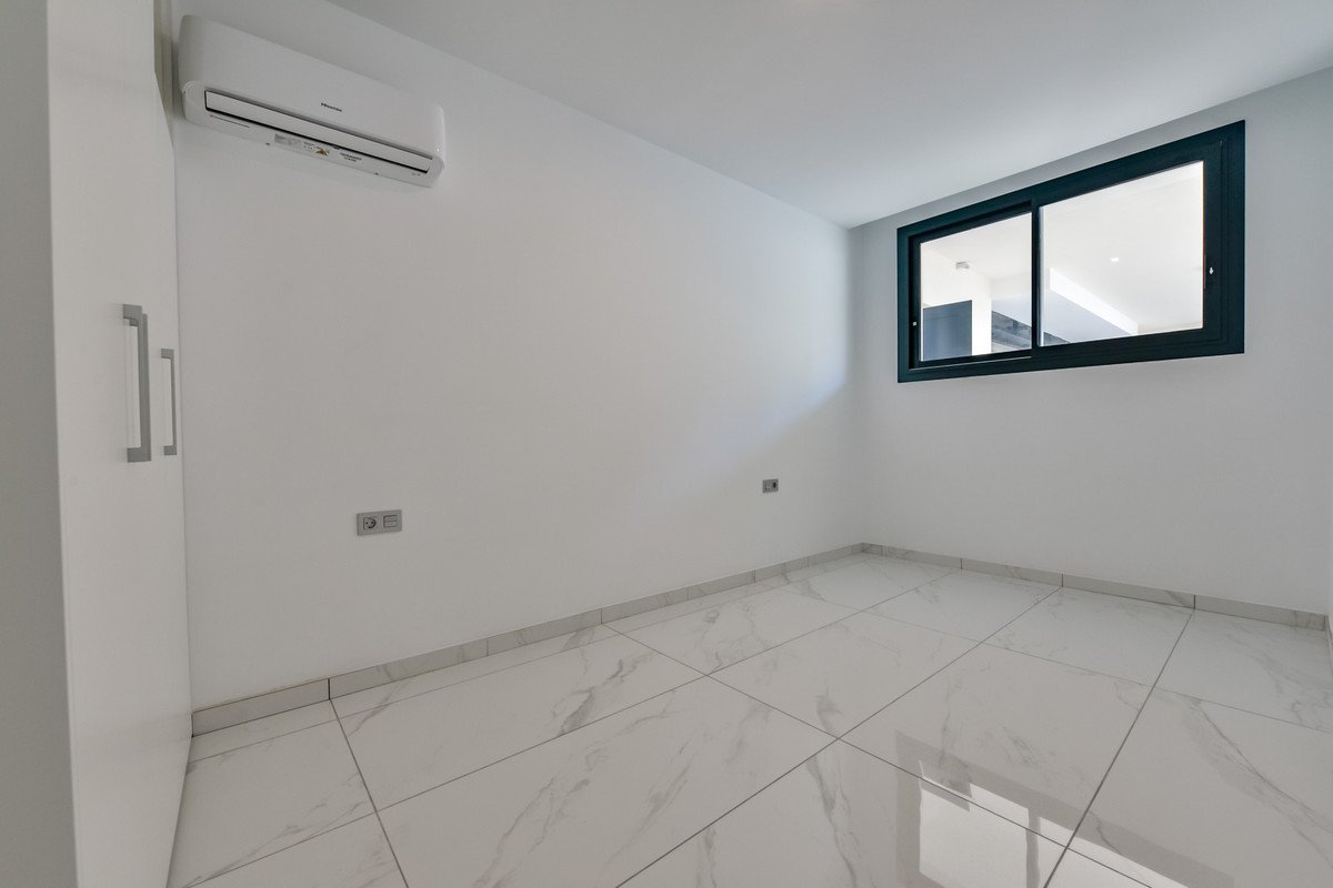 7 Bed New Development in Finestrat