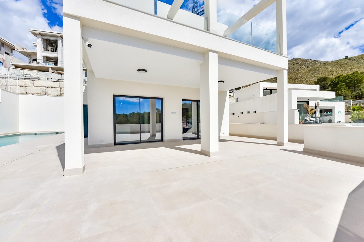 7 Bed New Development in Finestrat
