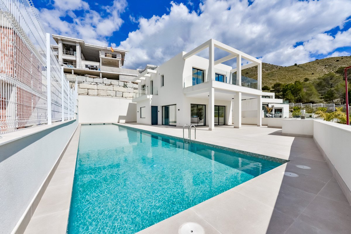 7 Bed New Development in Finestrat