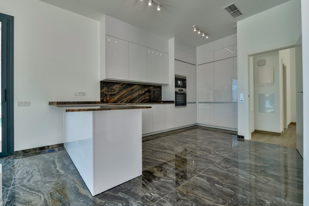 7 Bed New Development in Finestrat