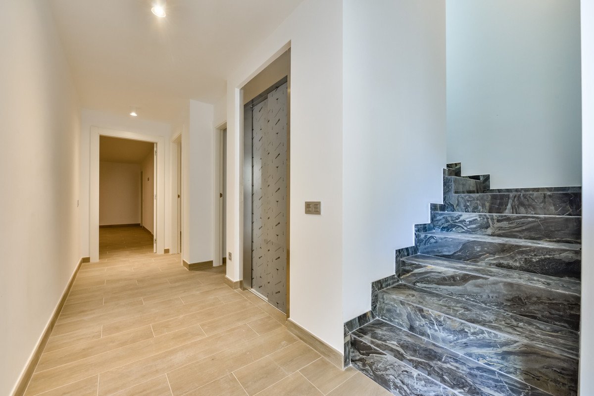 7 Bed New Development in Finestrat
