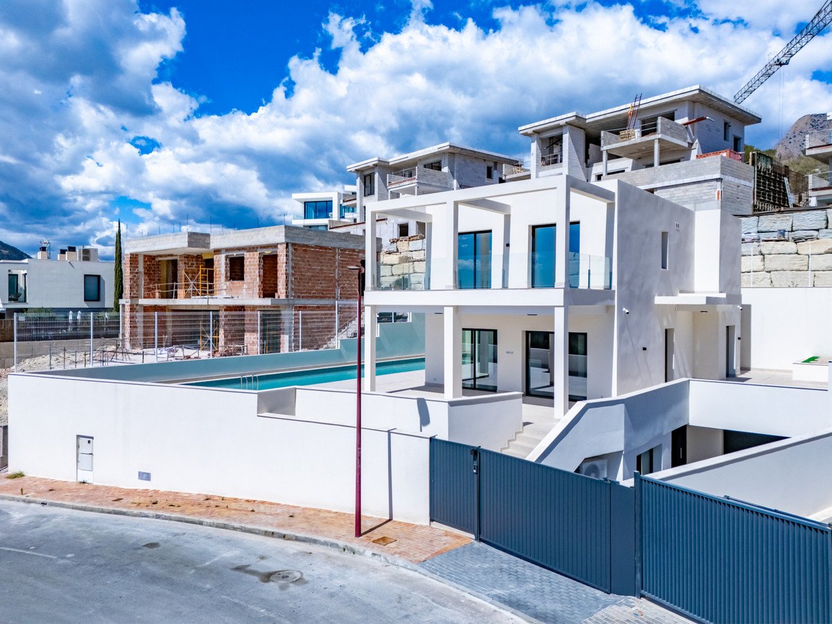 7 Bed New Development in Finestrat
