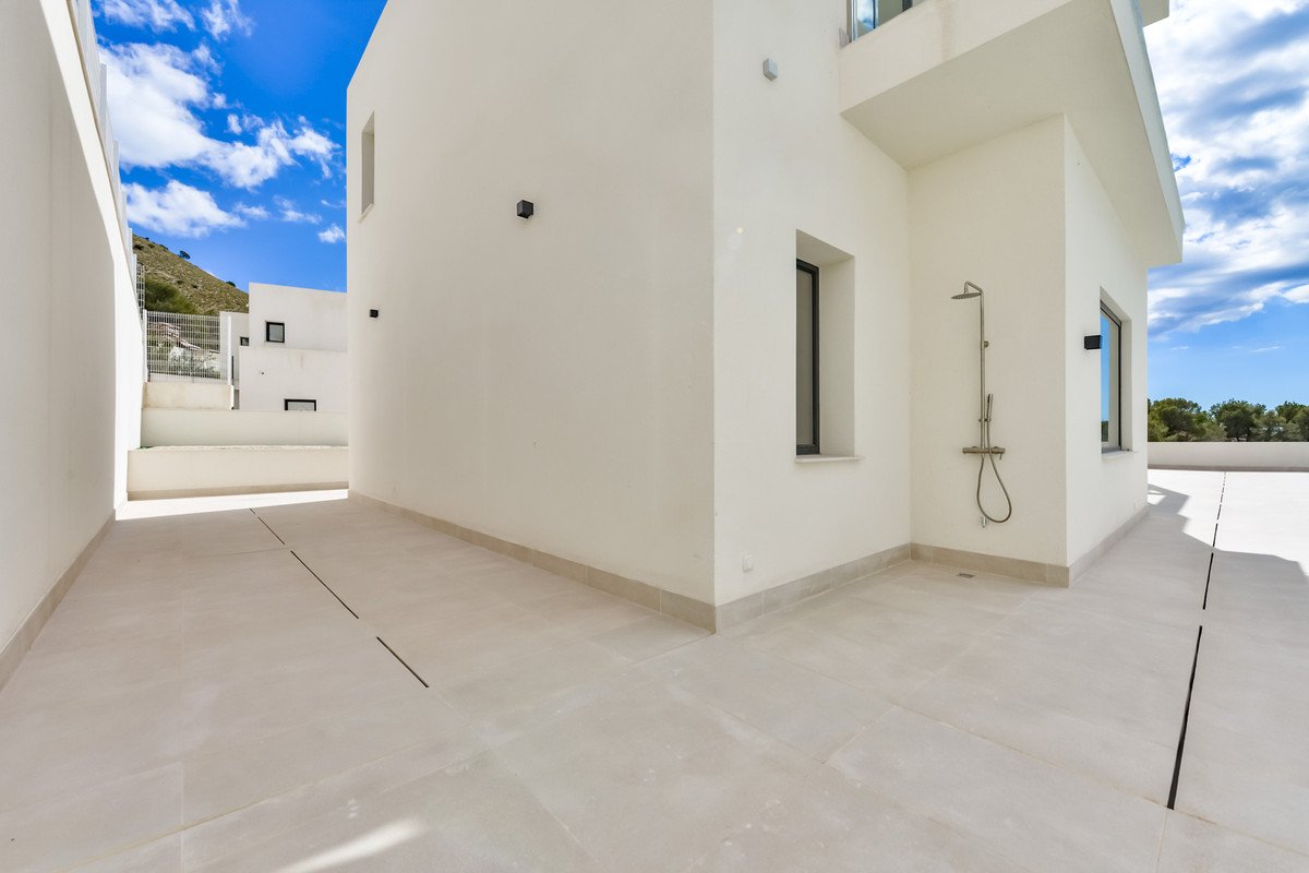 7 Bed New Development in Finestrat
