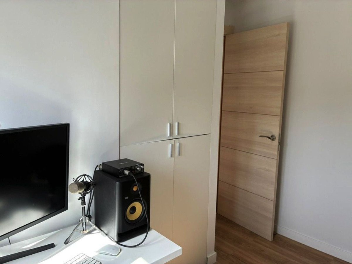 1 Bed Middle Floor Apartment in Nueva Andalucía