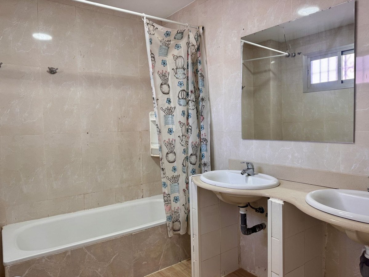 4 Bed Top Floor Apartment in Mijas Costa