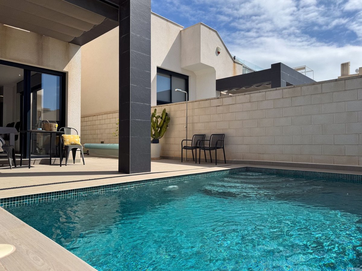 3 Bed Detached Villa in Rojales