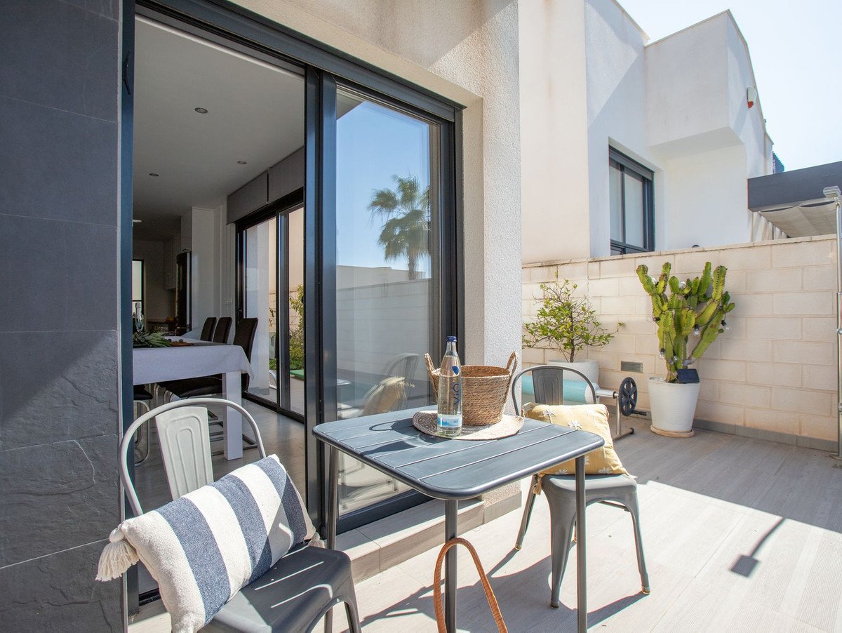 3 Bed Detached Villa in Rojales