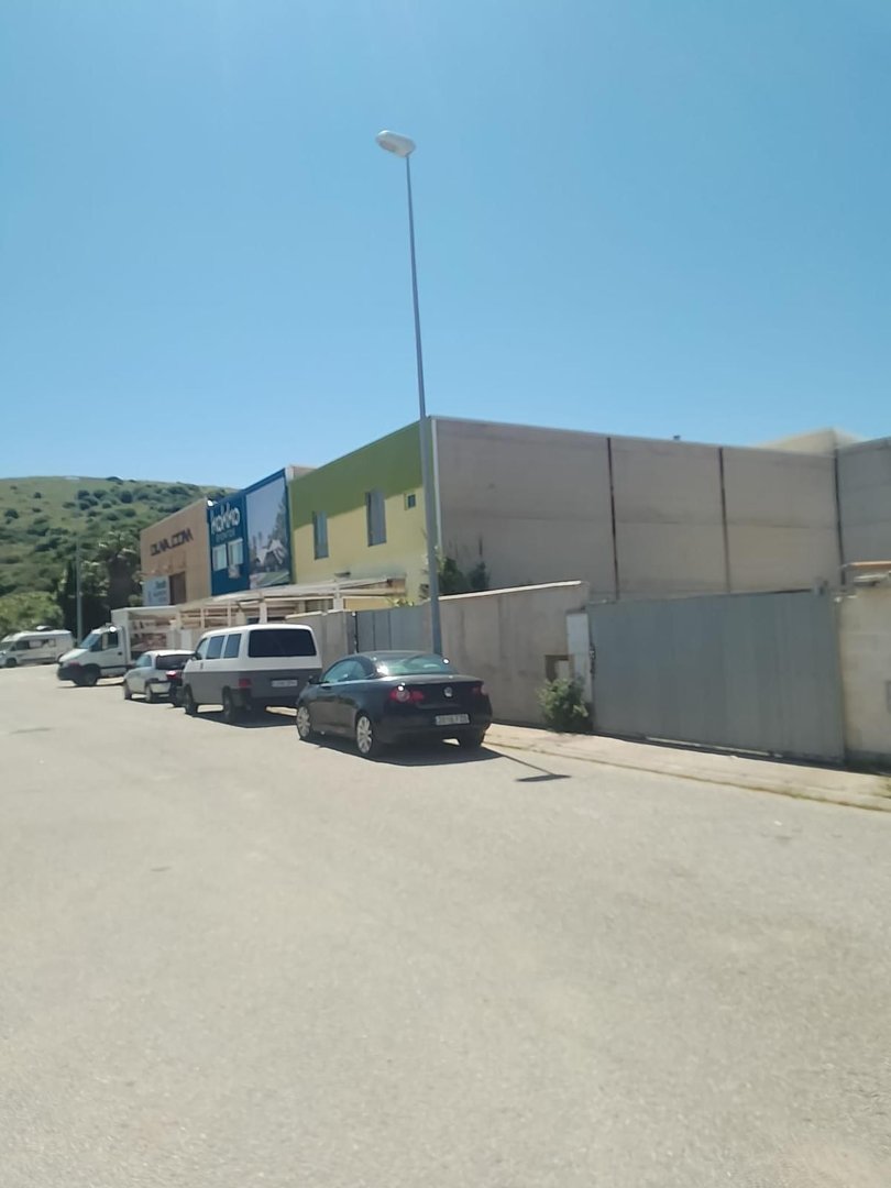 3 Bed Bar in Cádiz