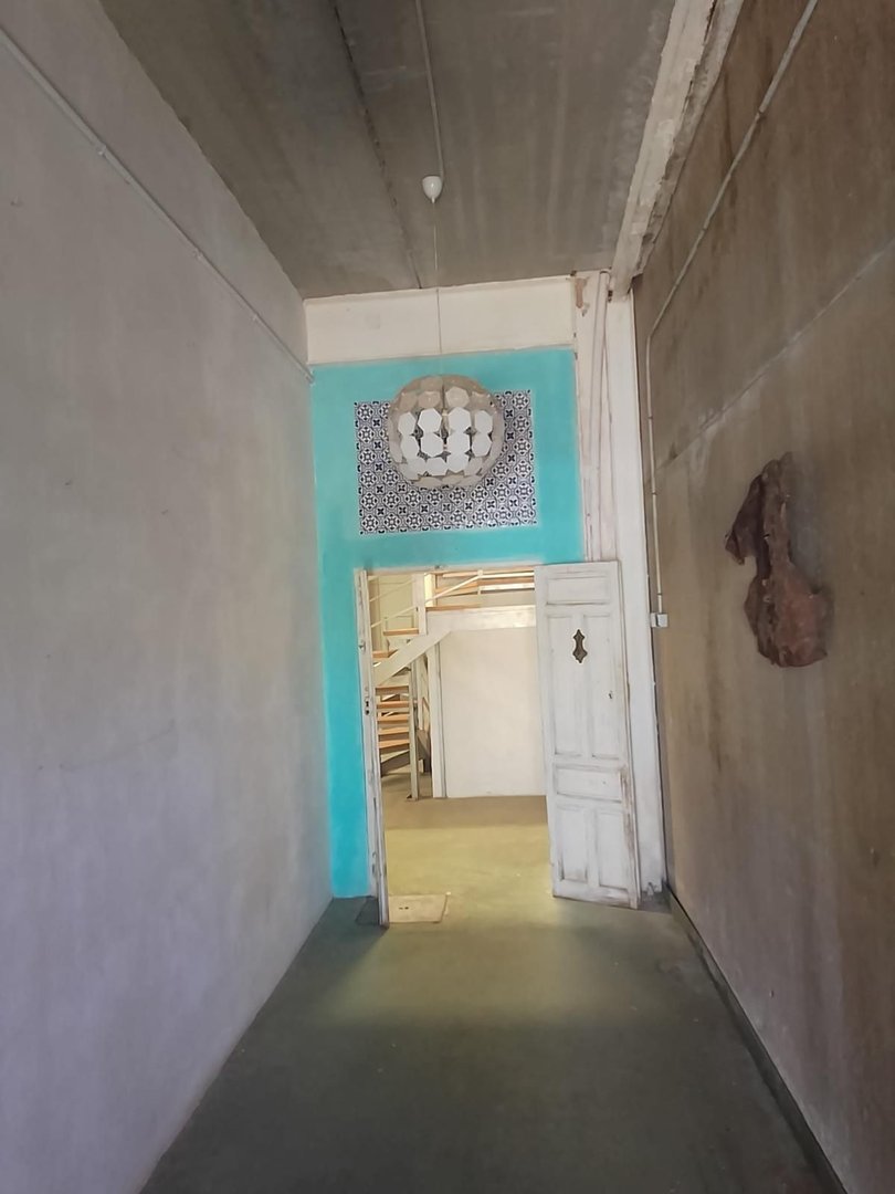 3 Bed Bar in Cádiz