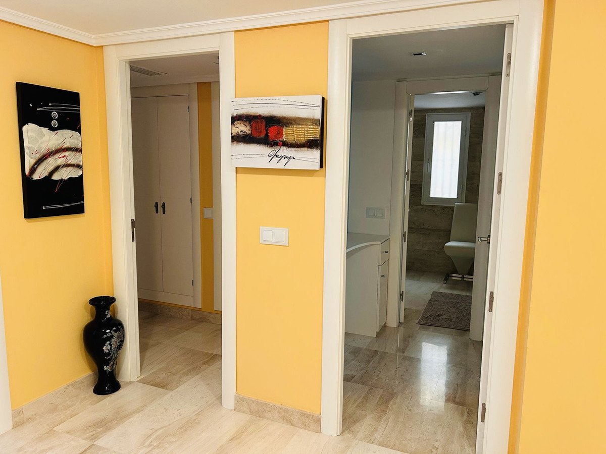 2 Bed Ground Floor Apartment in Elviria