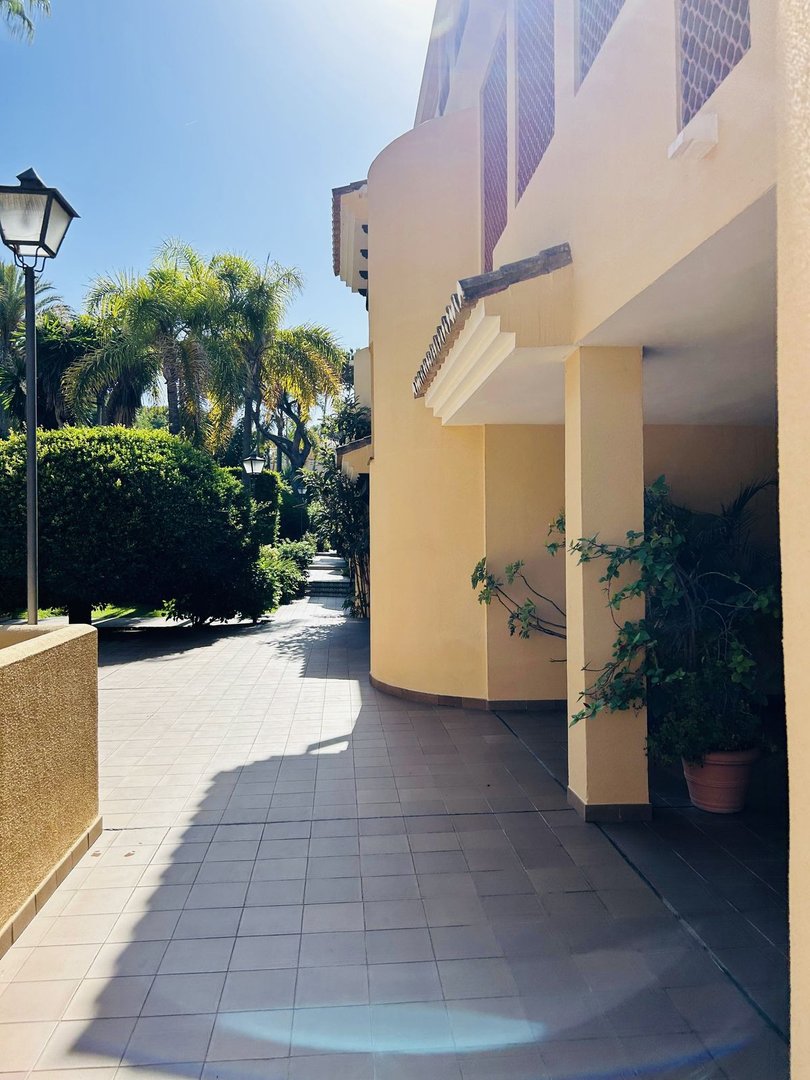 2 Bed Ground Floor Apartment in Elviria
