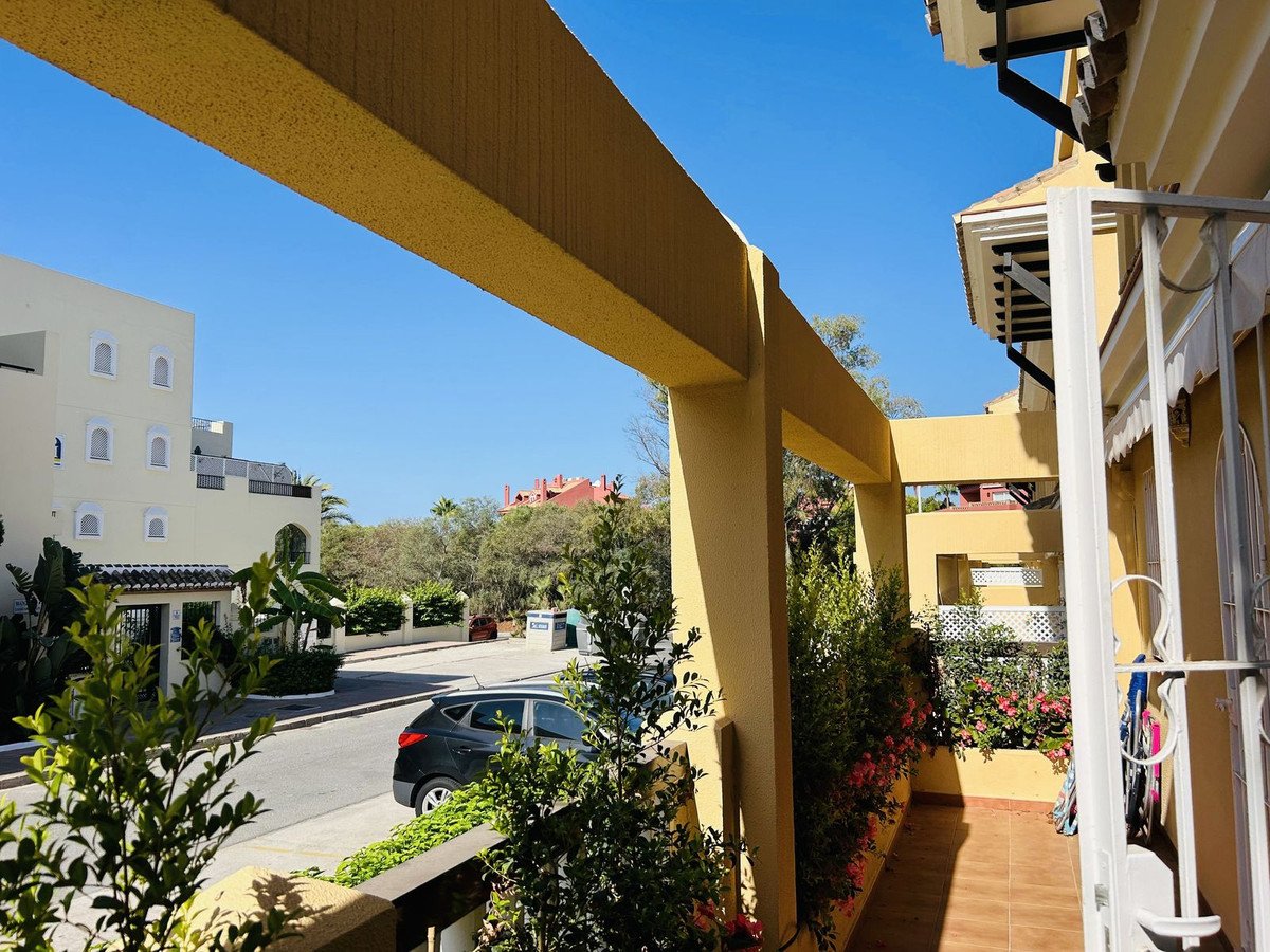 2 Bed Ground Floor Apartment in Elviria