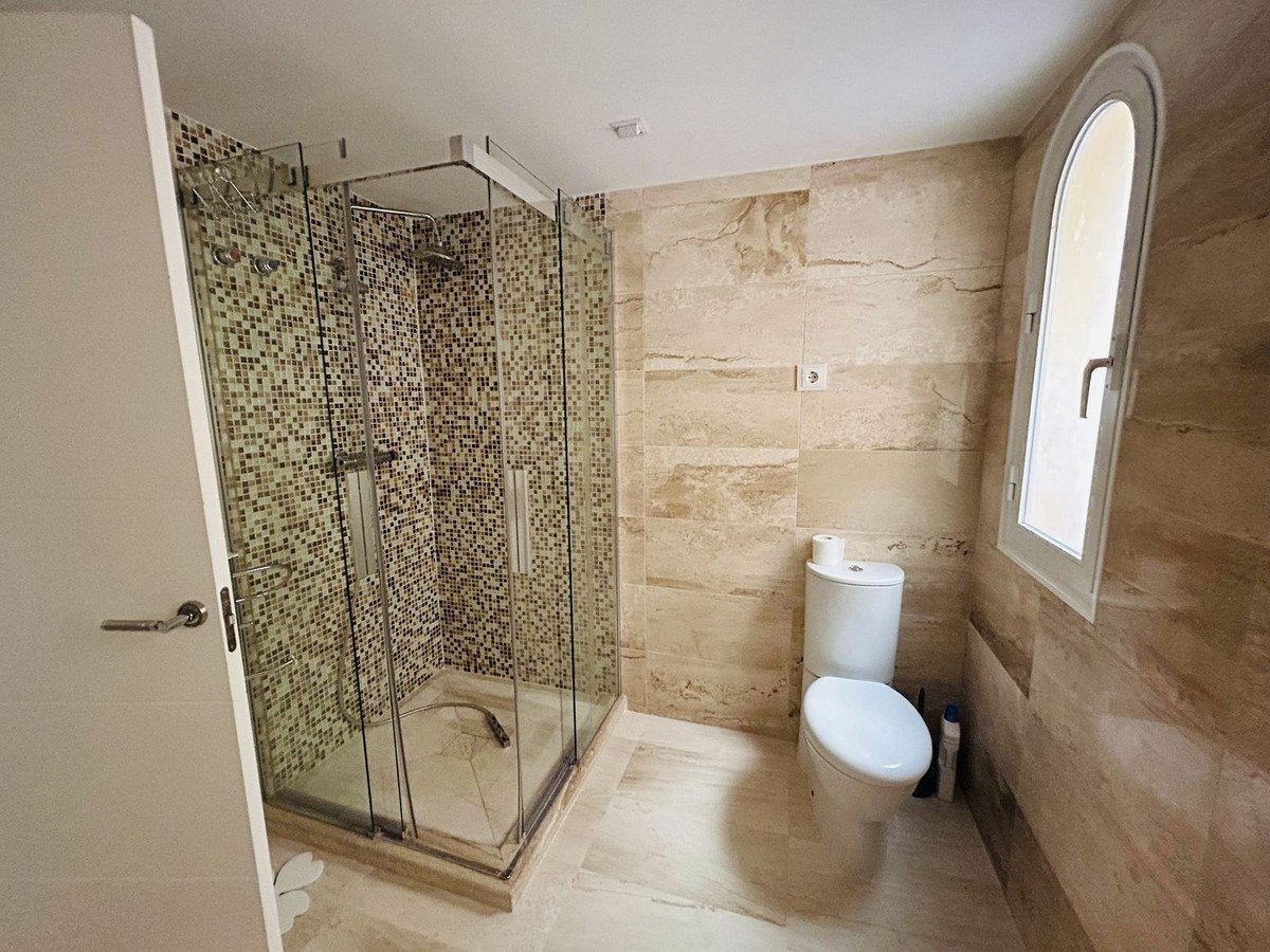 2 Bed Ground Floor Apartment in Elviria