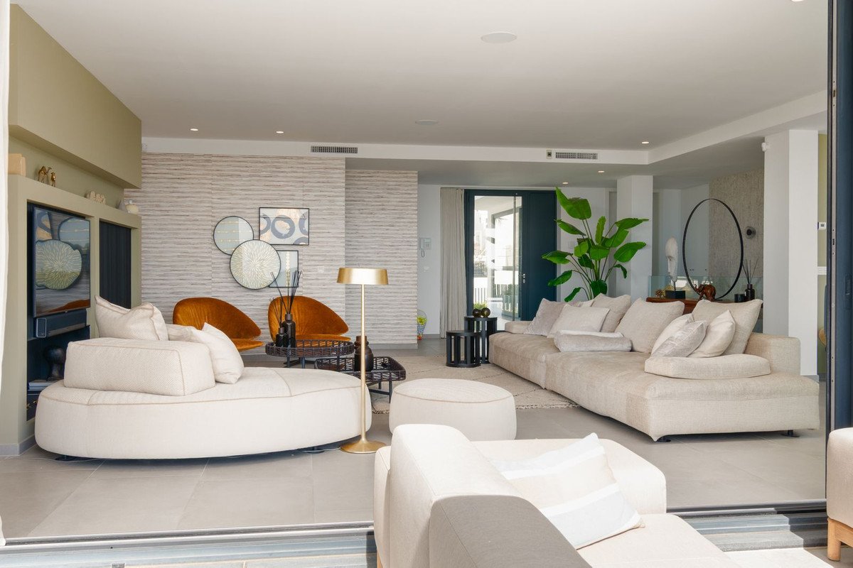5 Bed Detached Villa in Cabopino