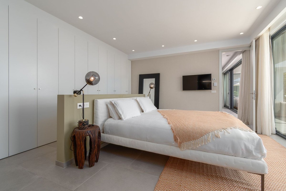 5 Bed Detached Villa in Cabopino