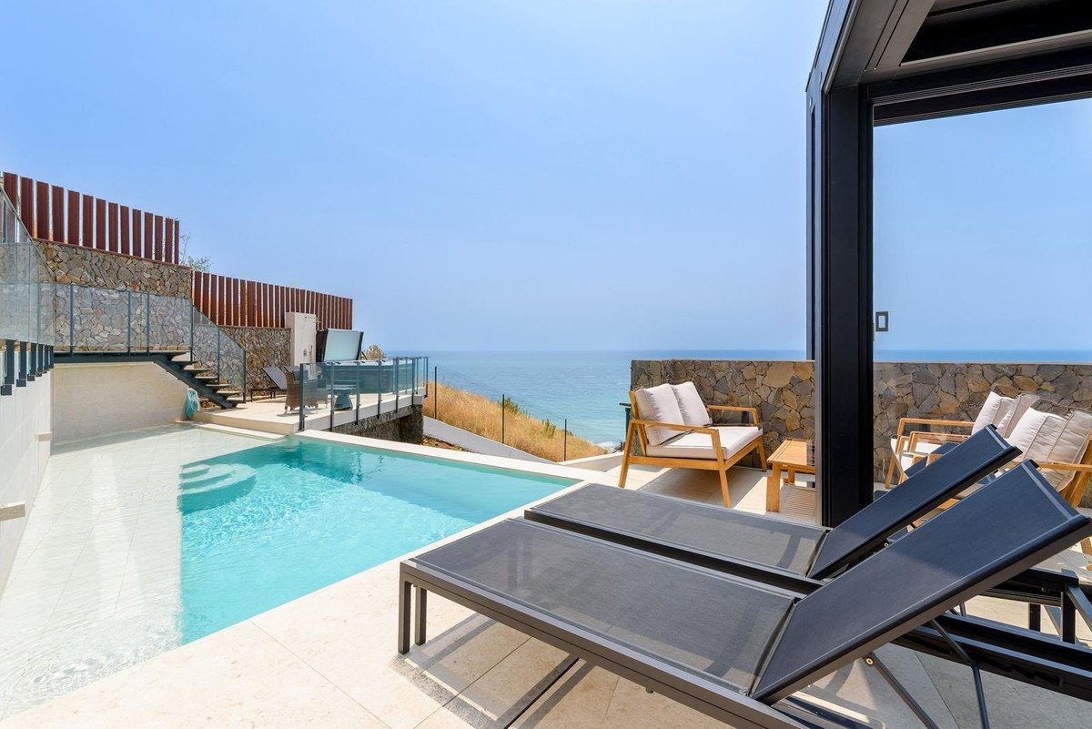 5 Bed Townhouse in Torrox Costa