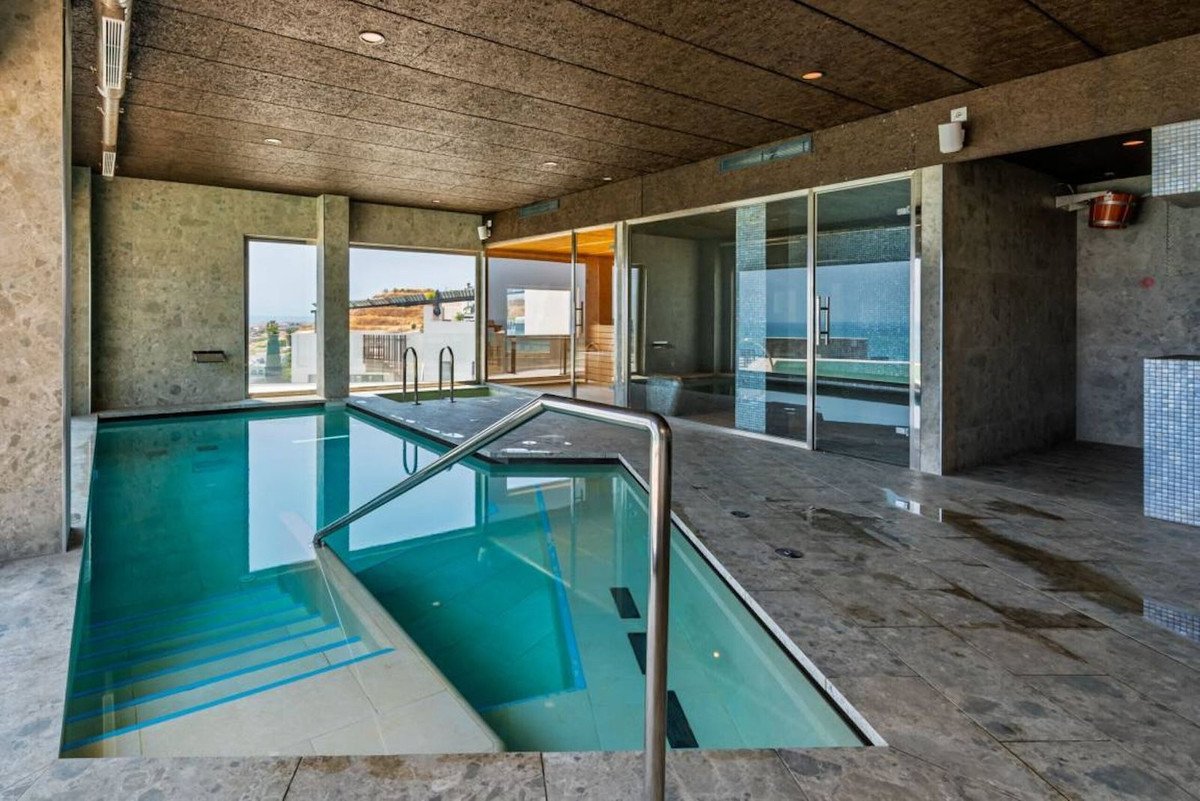 5 Bed Townhouse in Torrox Costa