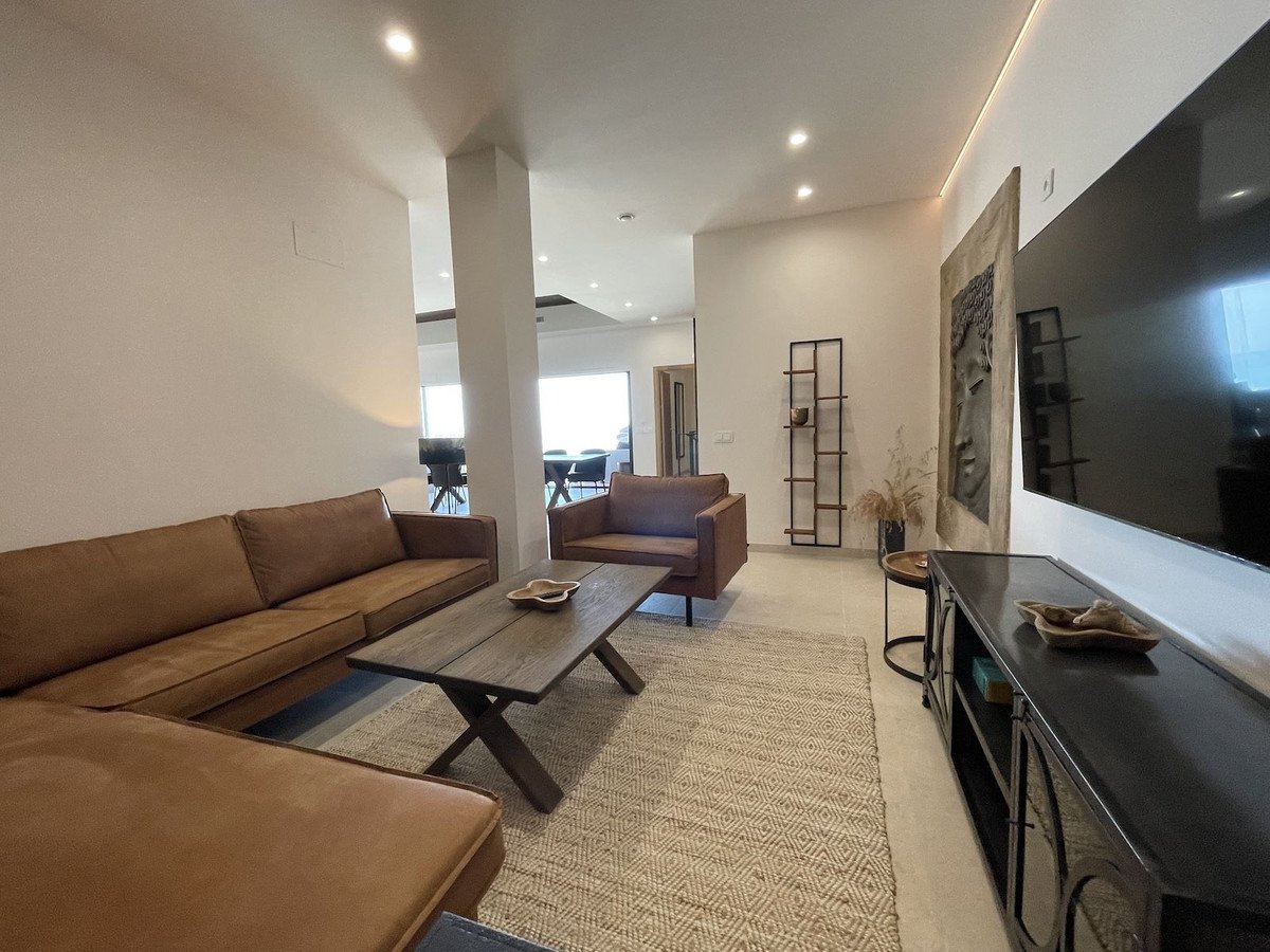 5 Bed Townhouse in Torrox Costa
