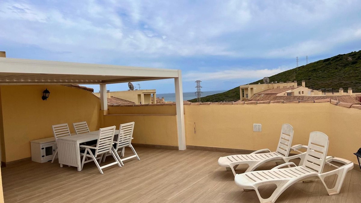 2 Bed Penthouse in La Duquesa