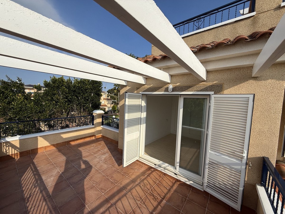 3 Bed Townhouse in Mil Palmeras