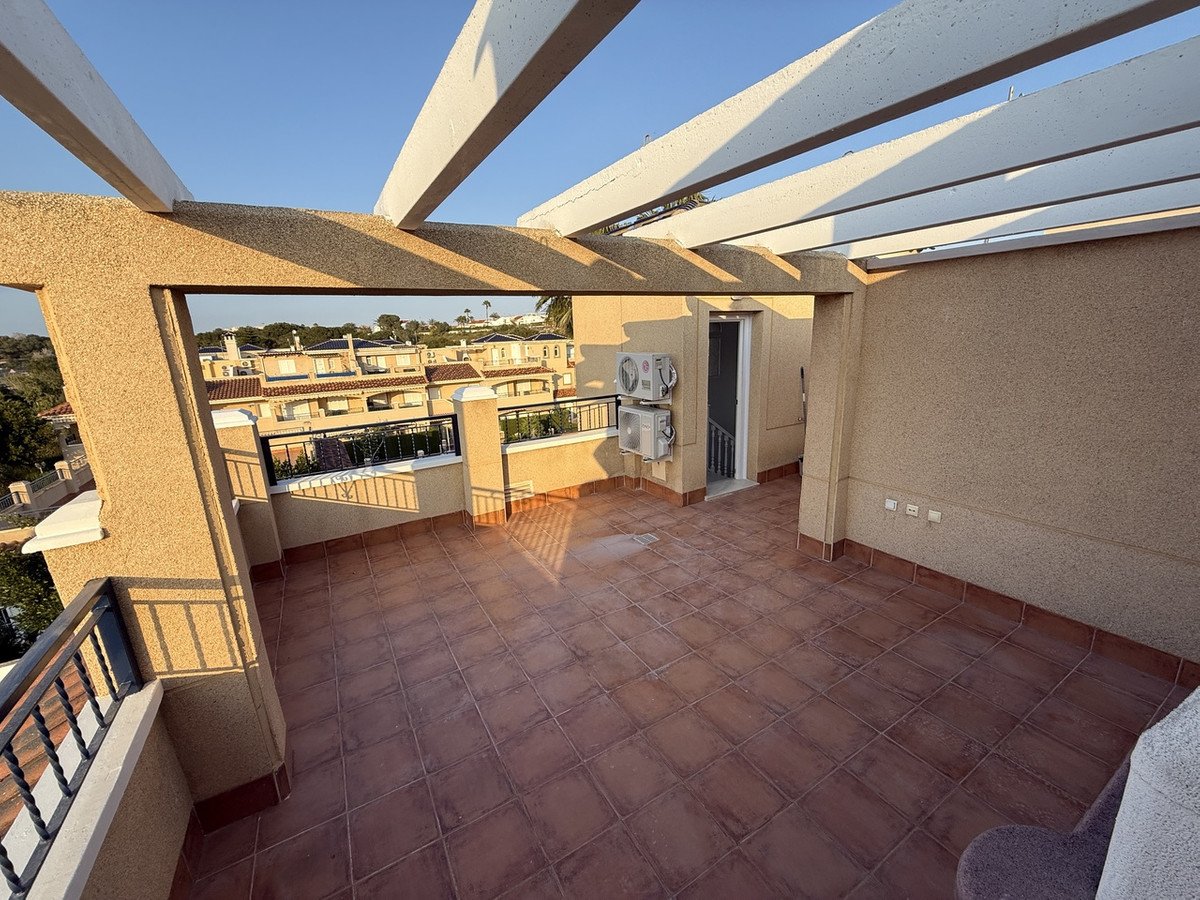 3 Bed Townhouse in Mil Palmeras