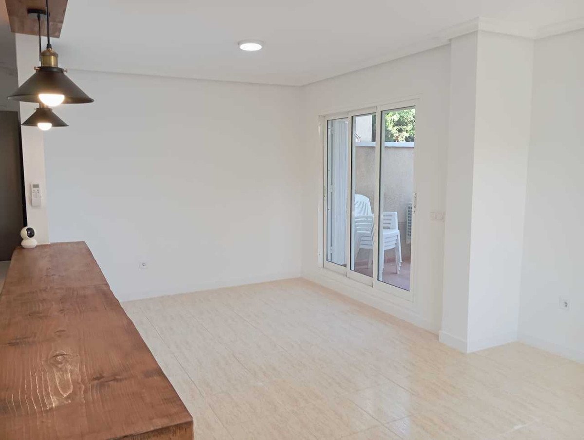 3 Bed Townhouse in Mil Palmeras