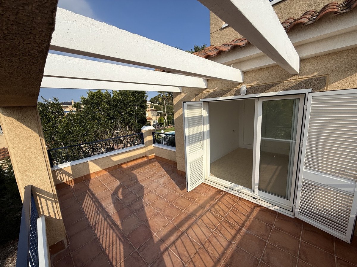 3 Bed Townhouse in Mil Palmeras