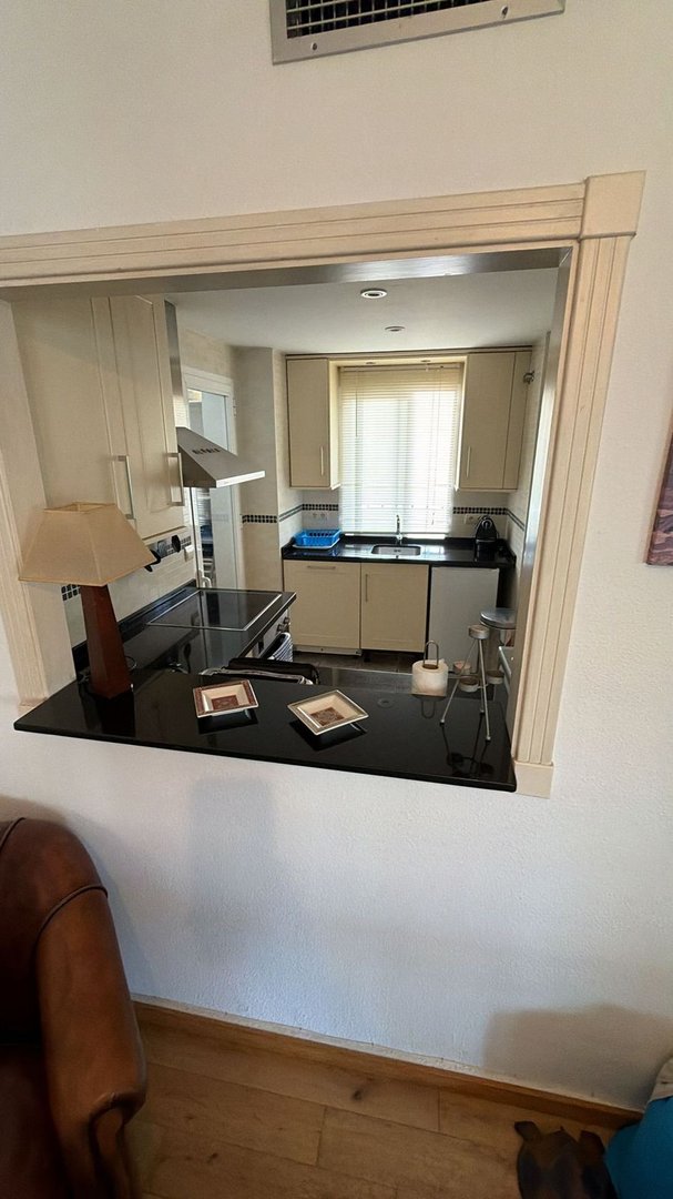 2 Bed Middle Floor Apartment in Nueva Andalucía