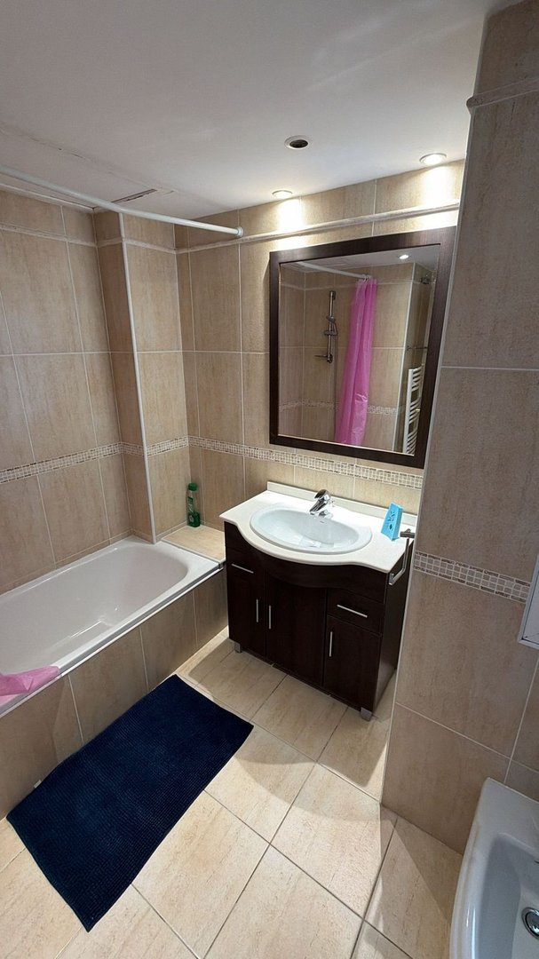 2 Bed Middle Floor Apartment in Nueva Andalucía