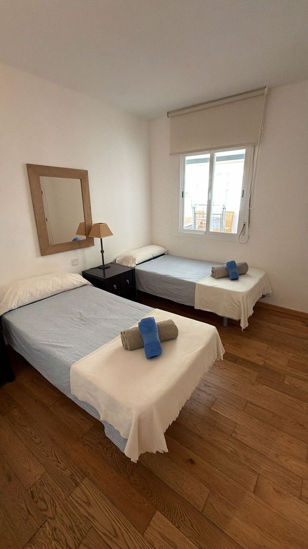 2 Bed Middle Floor Apartment in Nueva Andalucía