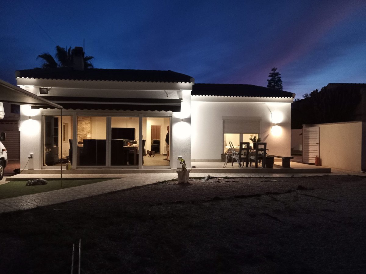4 Bed Detached Villa in Lomas de Cabo Roig