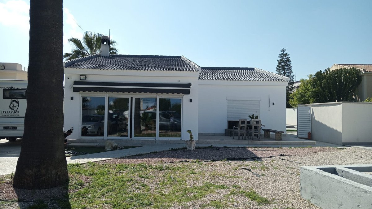 4 Bed Detached Villa in Lomas de Cabo Roig