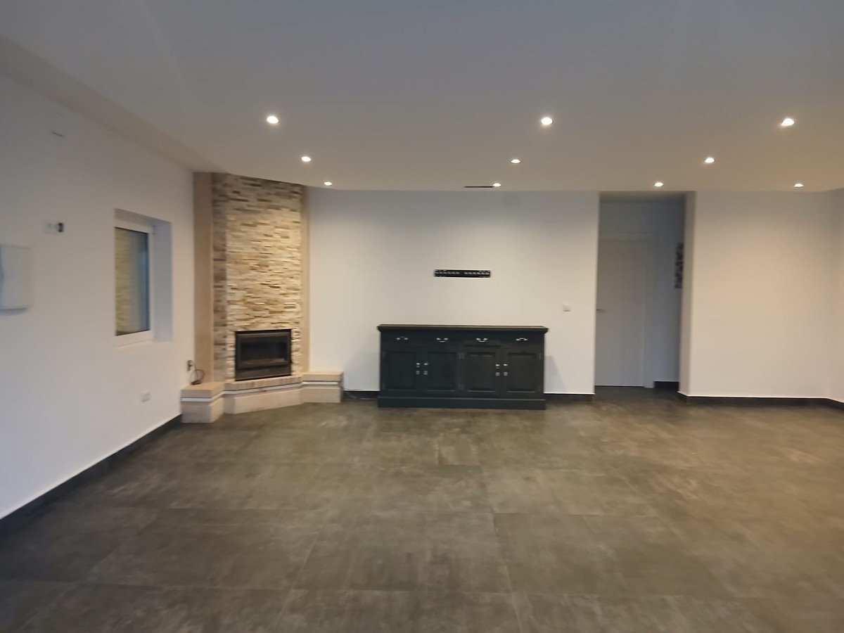 4 Bed Detached Villa in Lomas de Cabo Roig
