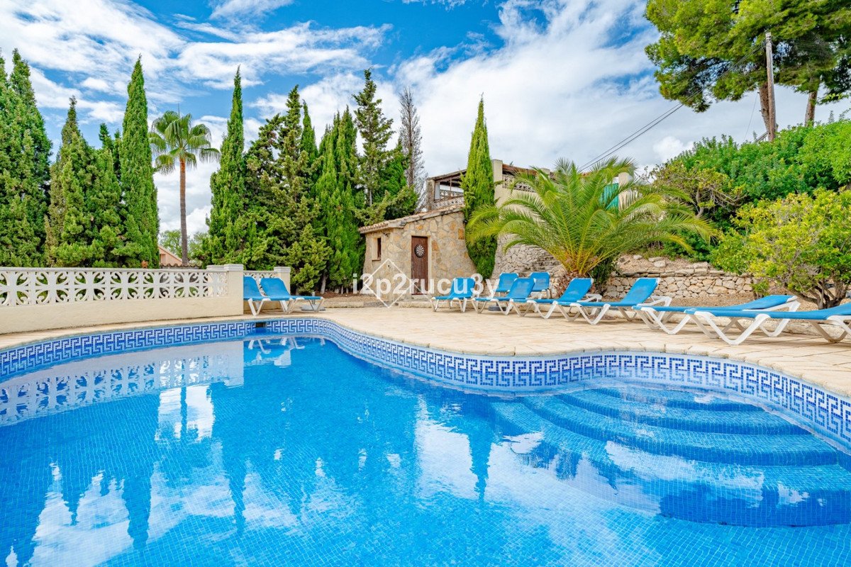 6 Bed Detached Villa in Moraira