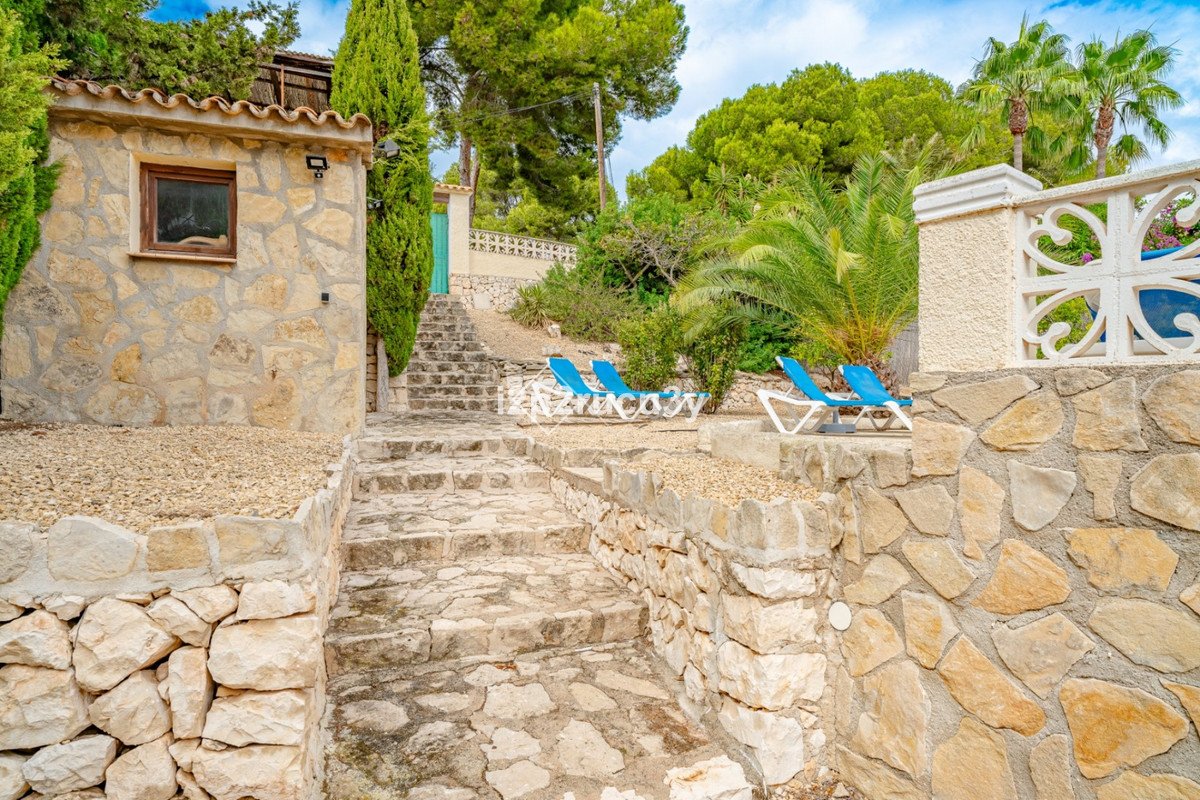 6 Bed Detached Villa in Moraira