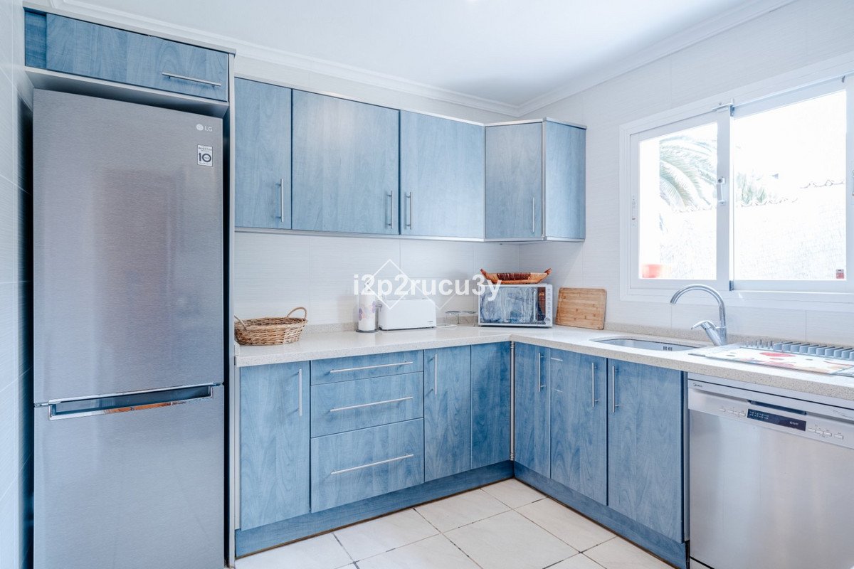 6 Bed Detached Villa in Moraira
