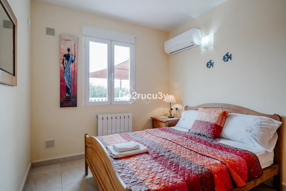 6 Bed Detached Villa in Moraira