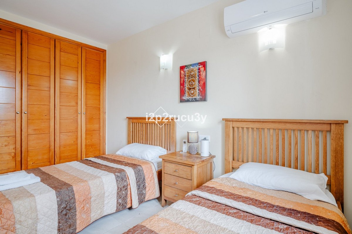 6 Bed Detached Villa in Moraira