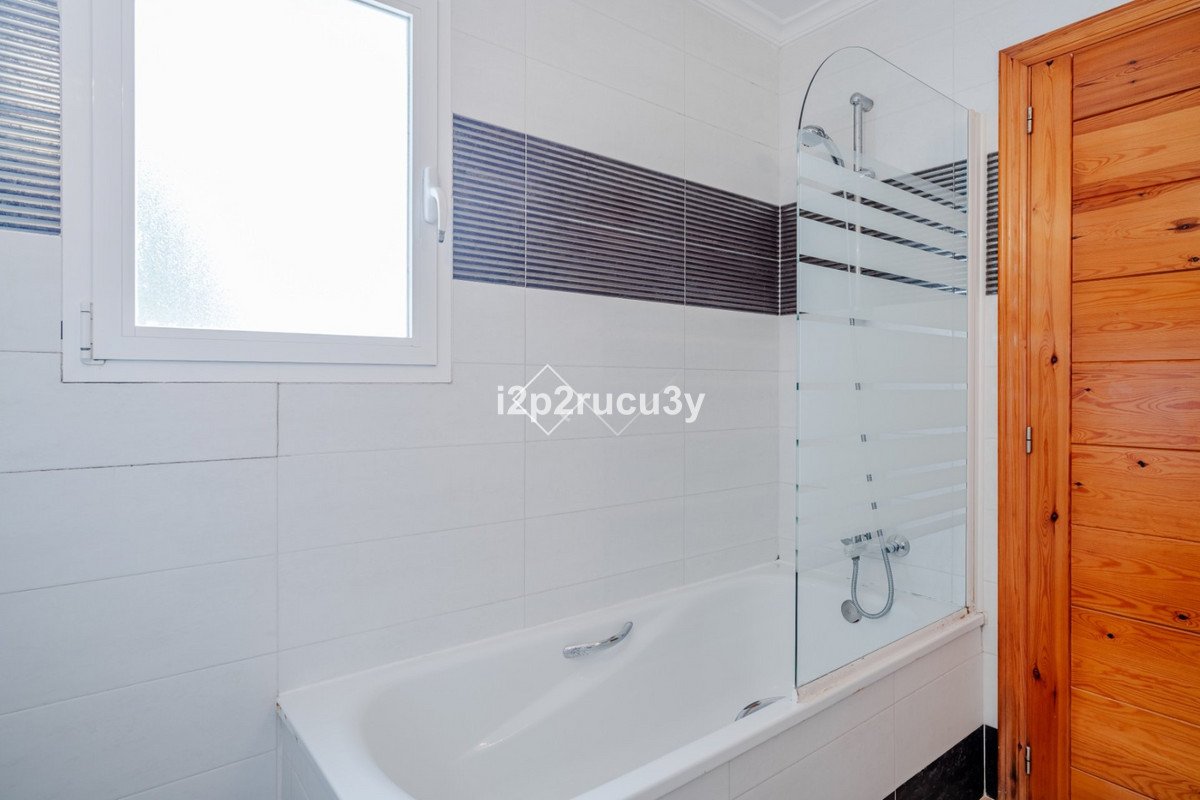 6 Bed Detached Villa in Moraira