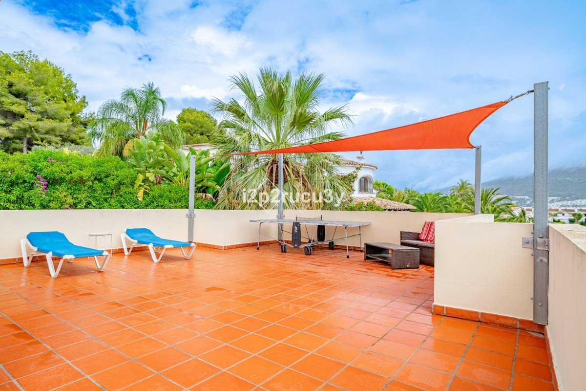 6 Bed Detached Villa in Moraira