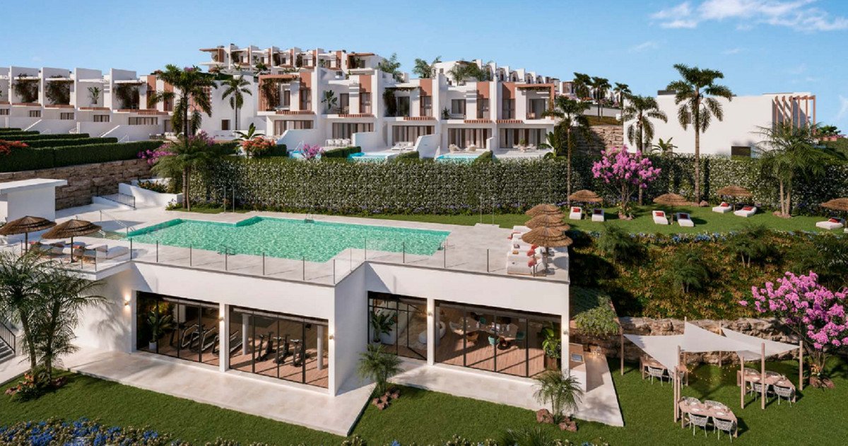4 Bed Townhouse in El Chaparral