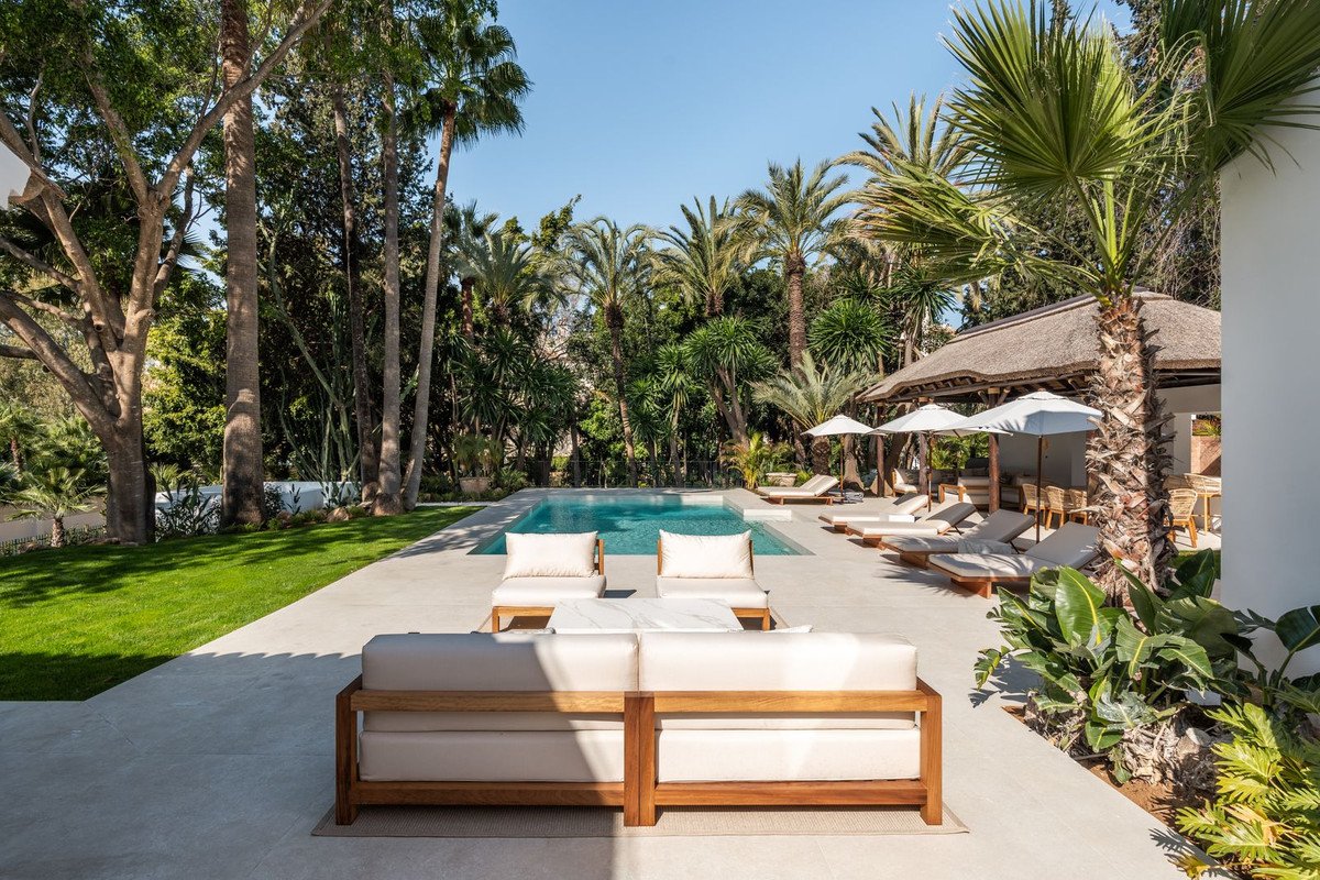 5 Bed Detached Villa in Las Brisas