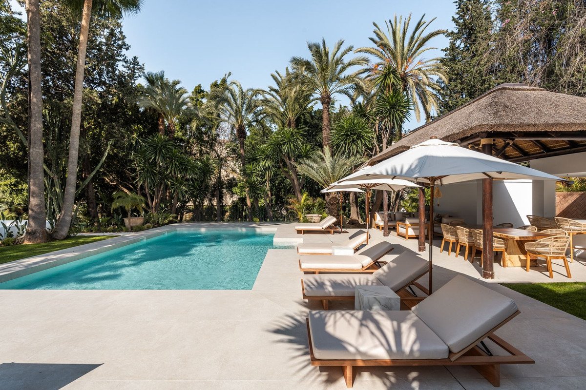 5 Bed Detached Villa in Las Brisas
